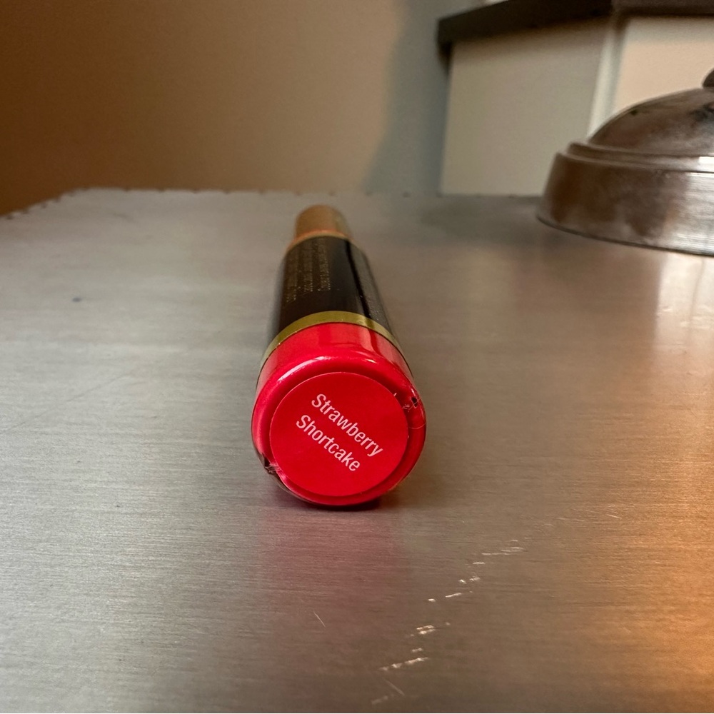 LipSense by SeneGence Long Lasting Lip Color Strawberry Shortcake - Picture 2 of 2